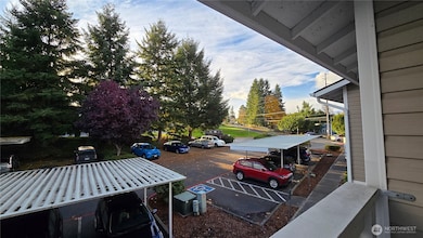 12432 SE 272nd Place unit 202, Kent, WA 98030 - photo 2