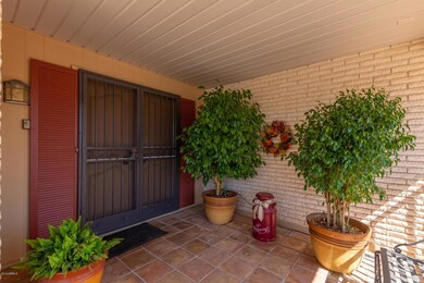 10536 W Mission Ln, Sun City, AZ 85351 - photo 4