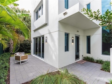 240 Shore Ct, Lauderdale By the Sea, FL 33308 - photo 2