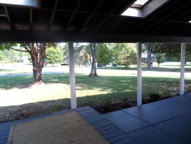 501 Johnson St, Manchester, TN 37355 - photo 3