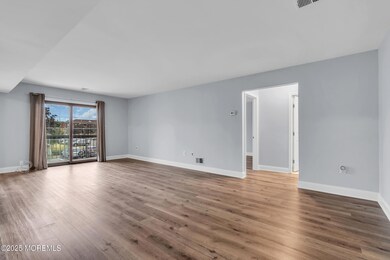 1617 Raspberry Ct, Edison, NJ 08817 - photo 5