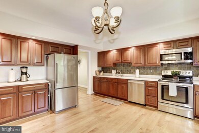 2227 Chapel Valley Ln, Lutherville Timonium, MD 21093 - photo 7