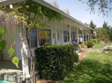 969 Old Stage Rd, Central Point, OR 97502 - photo 6