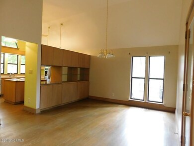 4801 Burning Tree DINING