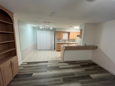 548 Billie Ruth Ln, Hurst, TX 76053 - photo 3