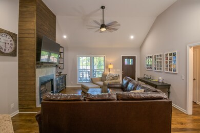 109 Doak St, Shelbyville, TN 37160 - photo 7