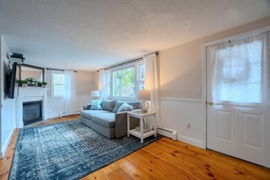 1 Tilton St unit B, Newburyport, MA 01950 - photo 4