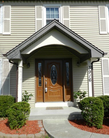 3916 Nighthawk Ct unit 1, Naperville, IL 60564 - photo 2