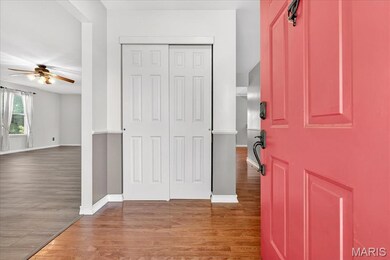 4022 Cambridge Crossing Dr, Saint Charles, MO 63304 - photo 4