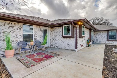 6316 Sundance Cir, Joshua, TX 76058 - photo 2