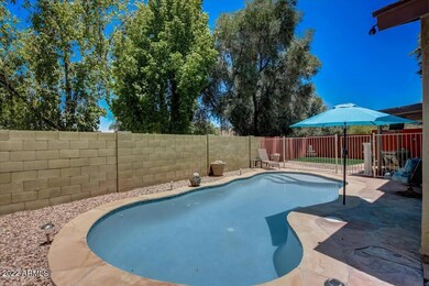 35-E McKellips Rd -035