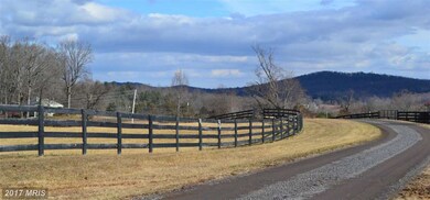 29 Sassafrass Ln, Amissville, VA 20106 - photo 2