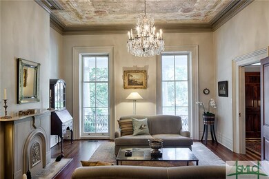 314 E Huntingdon St, Savannah, GA 31401 - photo 5