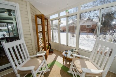 3 season sun room that can also be enjoyed on sunn