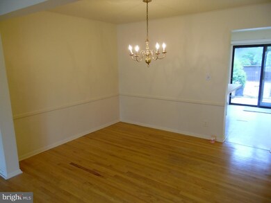 25 Dennison Dr, East Windsor, NJ 08520 - photo 3