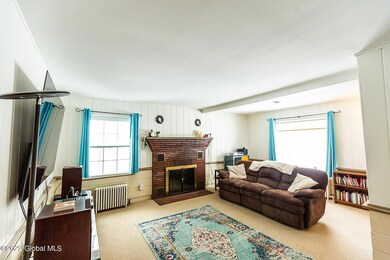 44 Meadow Dr, Troy, NY 12180 - photo 3