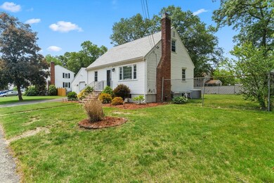 139 Damon Rd, Rockland, MA 02370 - photo 6