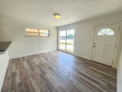 Entry / Front Room