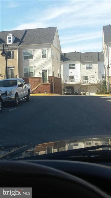 8406 Gibbs Way, Hyattsville, MD 20785 - photo 5