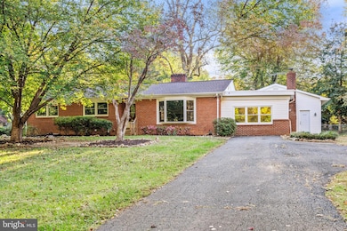 6741 Maxwell Ave, Warrenton, VA 20187 - photo 2