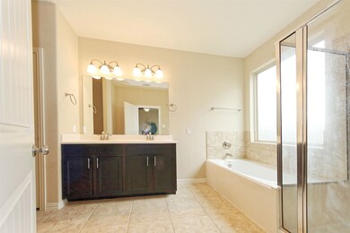 10914 Camarillo Ct, Houston, TX 77088 - photo 7