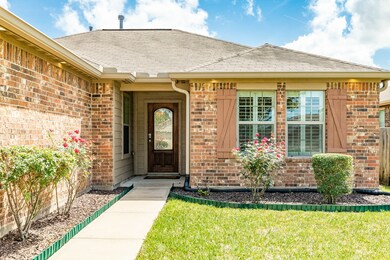 374 De Coster Blvd, Alvin, TX 77511 - photo 4