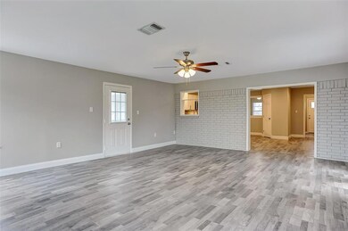 103 Texoma Dr, Whitesboro, TX 76273 - photo 4