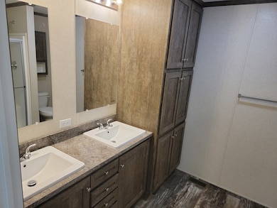 145 Apollo Ave unit 145, Flushing, MI 48433 - photo 5