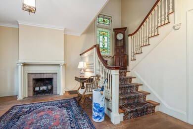 9 Bowdoin St Portland ME 04102-large-006