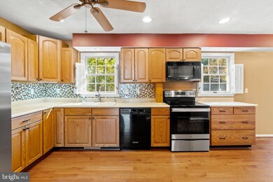 6701 King Lear Dr, Sykesville, MD 21784 - photo 3