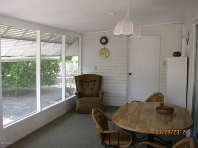 Spacious Arizona Room!