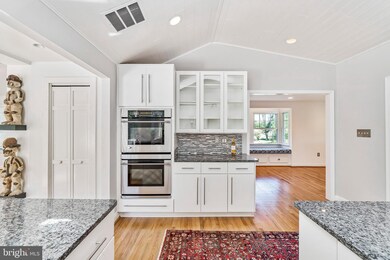 1114 Hampton Garth, Towson, MD 21286 - photo 7