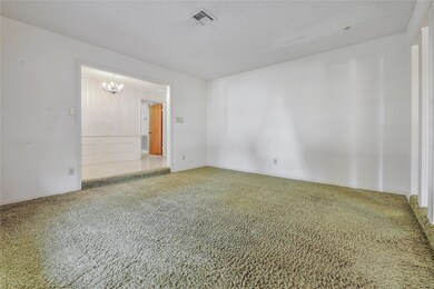 1043 Candlelight Ln, Houston, TX 77018 - photo 7