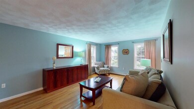 14 Scotchpine Ln, MerriMacK, NH 03054 - photo 5