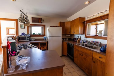 121 Overview Dr, Jaffrey, NH 03452 - photo 7