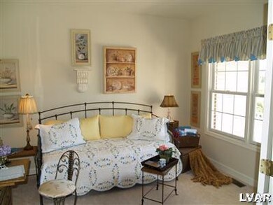 5526 Briar Ln, Whitehall, PA 18052 - photo 3