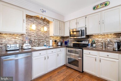 104 Solway Cir, Chalfont, PA 18914 - photo 3