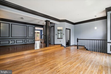 8038 Kidwell Hill Ct, Vienna, VA 22182 - photo 4