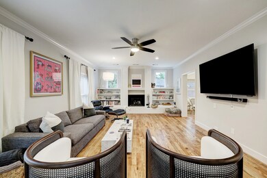 1647 Columbia St, Houston, TX 77008 - photo 4