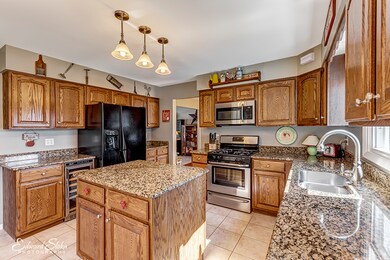 1221 Surrey Ct, Algonquin, IL 60102 - photo 6