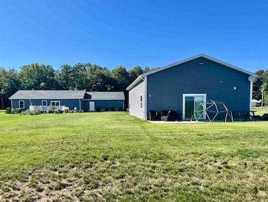 233 Red Oak St, Beaverton, MI 48612 - photo 7