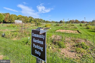 4839 Hiteshow Dr unit 304, Frederick, MD 21703 - photo 4