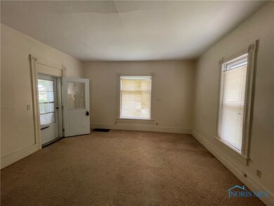 Efficiency Unit: Living Room