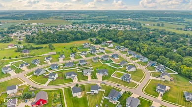 7264 W Beyers Ct, New Palestine, IN 46163 - photo 2