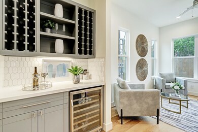 8972 Zurcher Ln, Houston, TX 77080 - photo 5