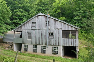 2065 Woods Prong Rd, Linden, TN 37096 - photo 4