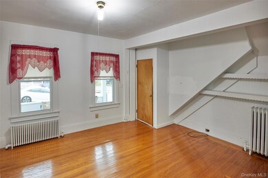 728 Frost Ave, Peekskill, NY 10566 - photo 6