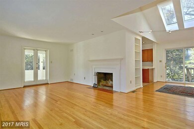 1507 Wake Forest Dr, Alexandria, VA 22307 - photo 5