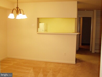 2225 Lovedale Ln unit H, Reston, VA 20191 - photo 3