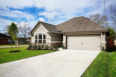 7305 Hoffman St, Houston, TX 77028 - photo 2